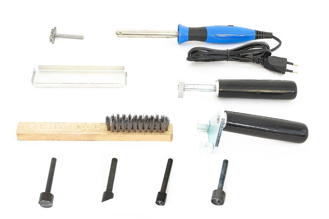 Plastový spojovací systém