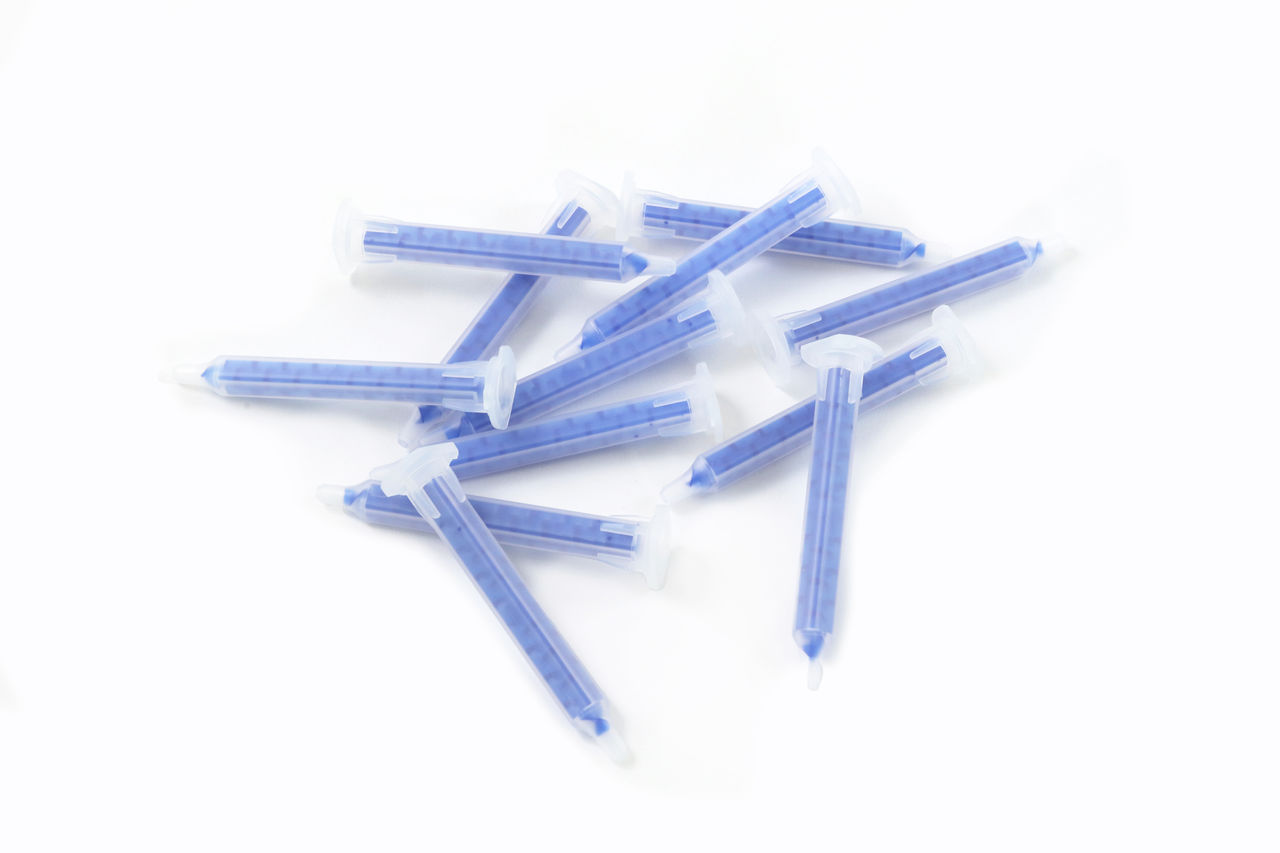 Miešacie trysky 2K plastového lepidla